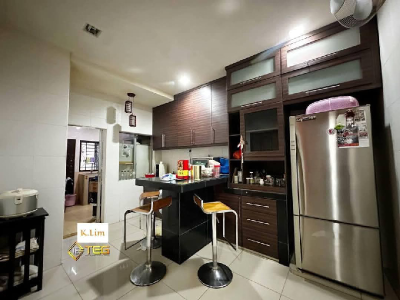 For Sale Bukit Tinggi 2 Klang 2 Storey House Land Area : 20x70 Fully extend 4 Bedrooms  Facing Field - photo 5