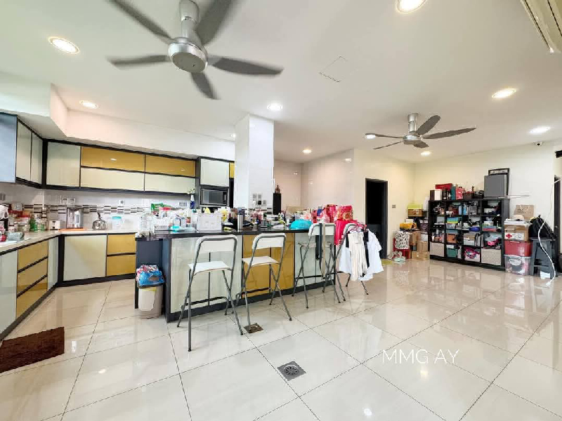 Aman Perdana Klang 2 Storey Bungalow 40 x 80  - photo 3