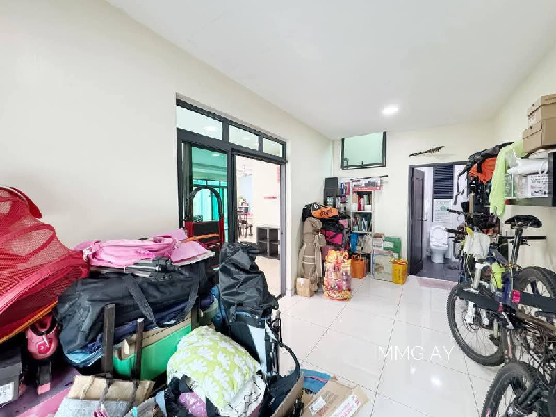 Aman Perdana Klang 2 Storey Bungalow 40 x 80  - photo 4