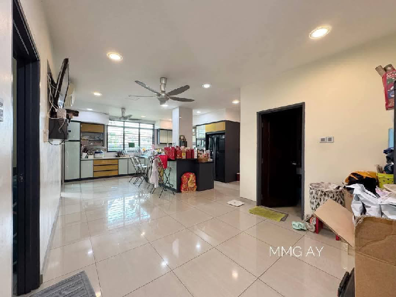 Aman Perdana Klang 2 Storey Bungalow 40 x 80  - photo 5