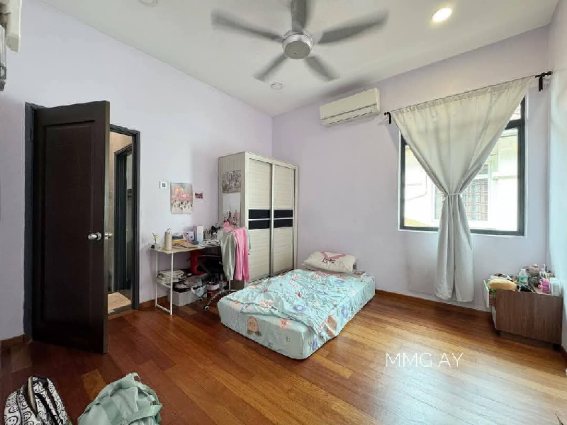 Aman Perdana Klang 2 Storey Bungalow 40 x 80  - photo 7