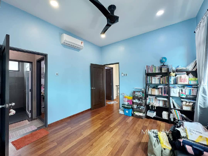 Aman Perdana Klang 2 Storey Bungalow 40 x 80  - photo 11