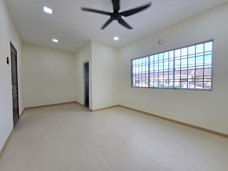Teluk Gedung Indah - Port KlangDouble Storey Terrace House For Sale- Size 20 x 60- 4 Bedooms - 3 Bat - photo 5