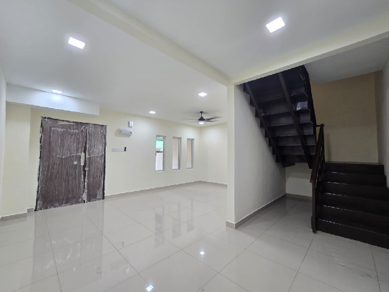 Teluk Gedung Indah - Port KlangDouble Storey Terrace House For Sale- Size 20 x 60- 4 Bedooms - 3 Bat - photo 7