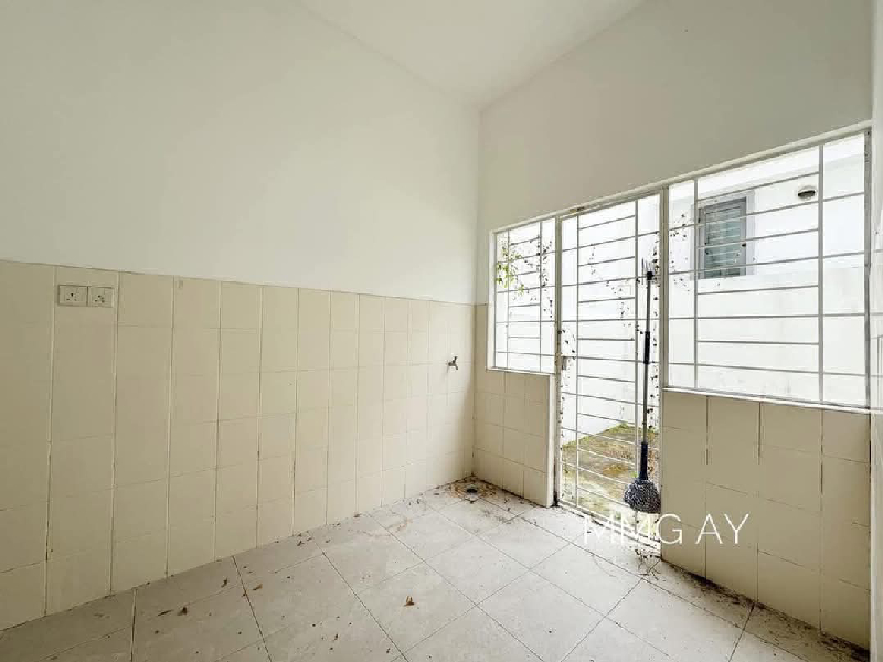  Tip Top Condition  Setia Impian 7 @ 2 Storey Semi D Cluster For Sale2 Storey Semi D Cluster 3 Bedro - photo 3