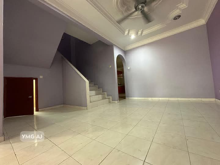 Bandar Bukit Tinggi 2 Klang Double Storey Terrace - Facing Open- 20 x 93 Ft- 4 Bedrooms & 4 Bathroom - photo 4