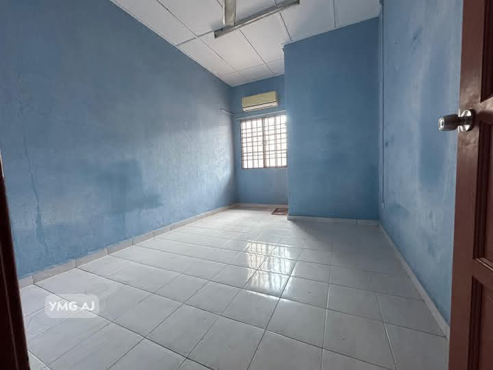 Bandar Bukit Tinggi 2 Klang Double Storey Terrace - Facing Open- 20 x 93 Ft- 4 Bedrooms & 4 Bathroom - photo 5