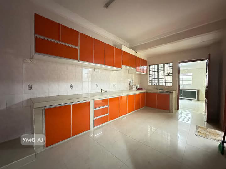 Bandar Bukit Tinggi 2 Klang Double Storey Terrace - Facing Open- 20 x 93 Ft- 4 Bedrooms & 4 Bathroom - photo 9