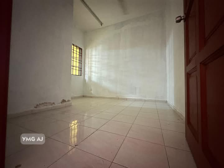 Bandar Bukit Tinggi 2 Klang Double Storey Terrace - Facing Open- 20 x 93 Ft- 4 Bedrooms & 4 Bathroom - photo 10