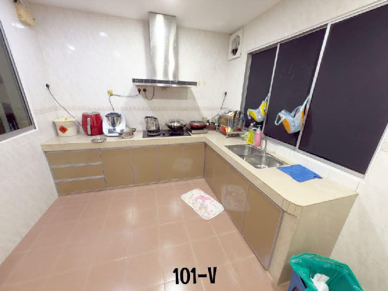 Jenaris Bandar Botanic KlangDouble Storey Terrace House 20x751500 sqft4 Rooms & 3 Bathrooms Renovate - photo 4