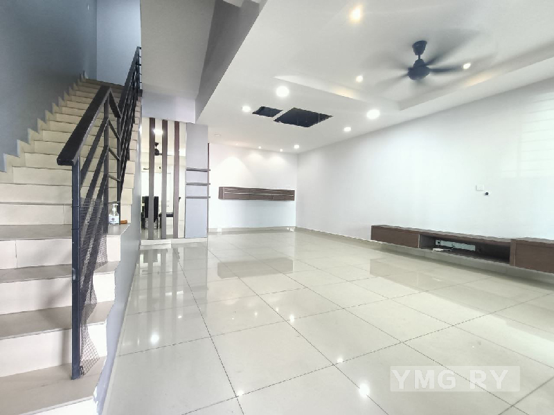 Taman Sejati 4 Klang renovated 3 storey L1 - photo 8