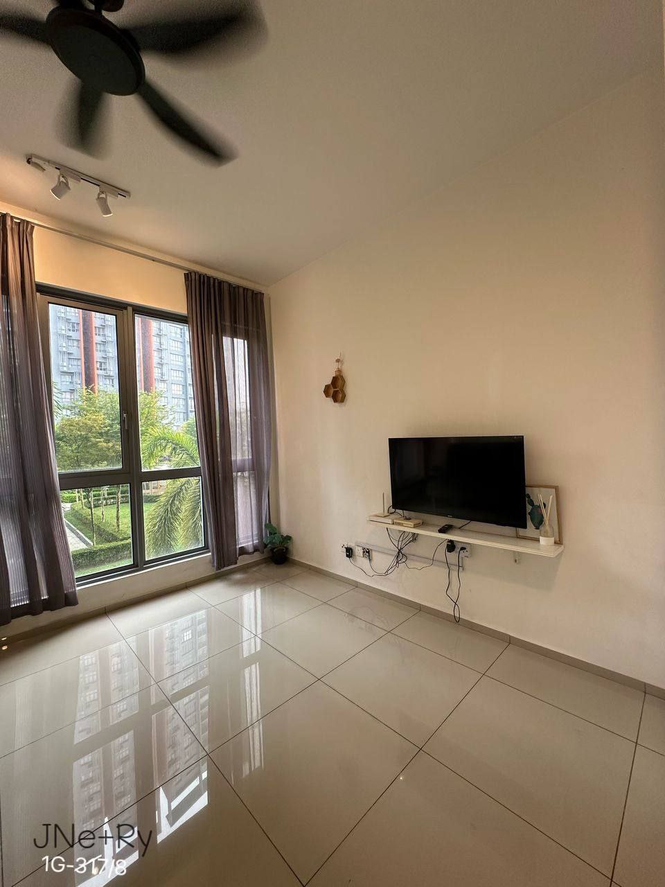 Gravit 8 kota bayuemas klang fully furnished wifi - photo 3