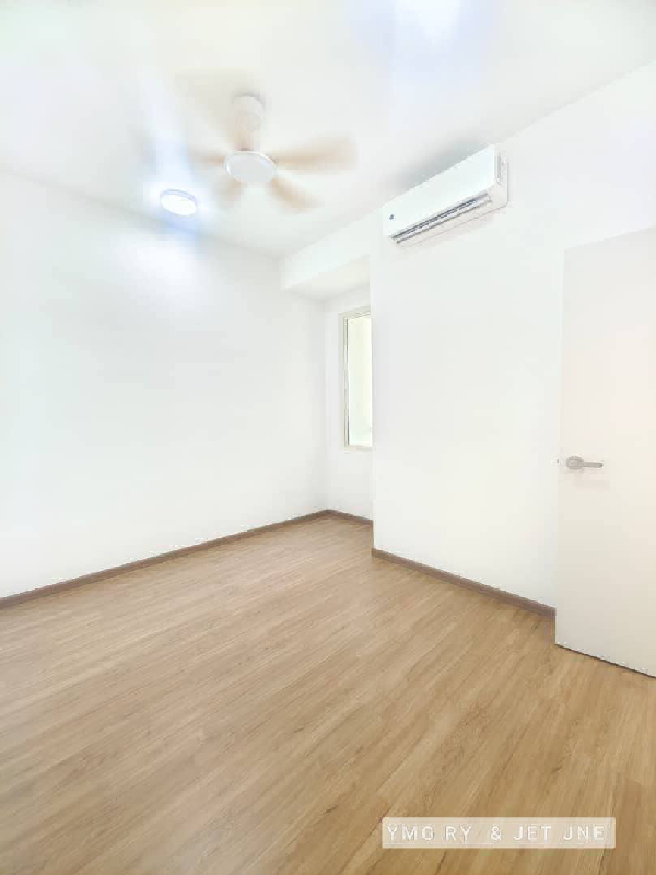 The Tresor Gravit8 Parkhome Part Furnish Aircond Biggest Balcony Brand New Unit lake view (G1) - photo 11