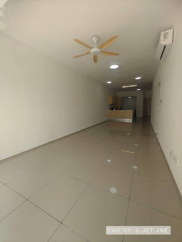 The Tresor Gravit8 Parkhome Part Furnish Aircond Biggest Balcony Brand New Unit lake view (G1) - photo 13