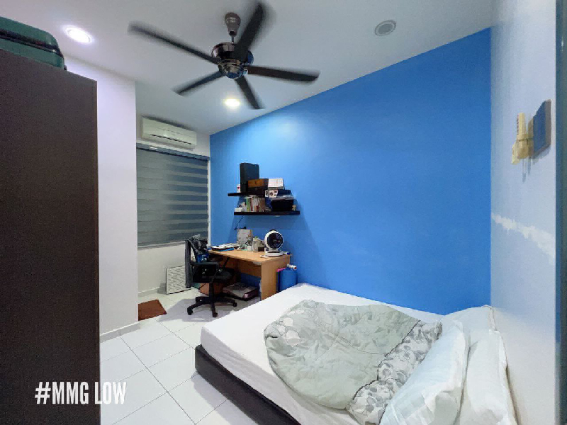 Bandar botanic Renovated New Taman Good condition 20x70 double storey house ( Y81 ) - photo 11