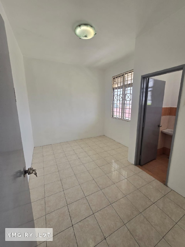 L97.Bayu Villa Klang bayu perdana klang basic fan n light good for - photo 2