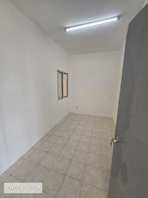L97.Bayu Villa Klang bayu perdana klang basic fan n light good for - photo 5