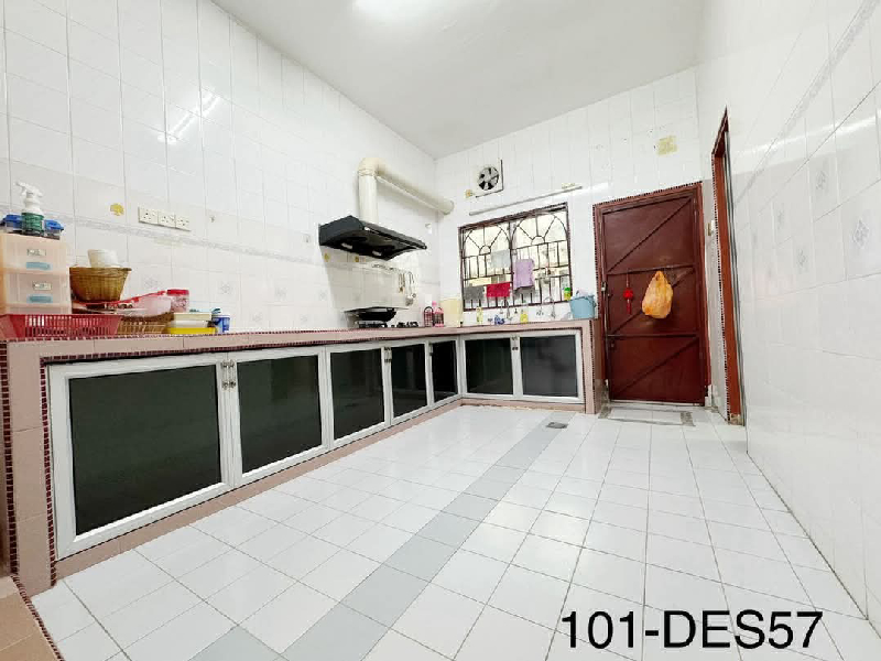 Y215. Klang Bayu perdana below value 20x75 double storey Extend up down !! - photo 3