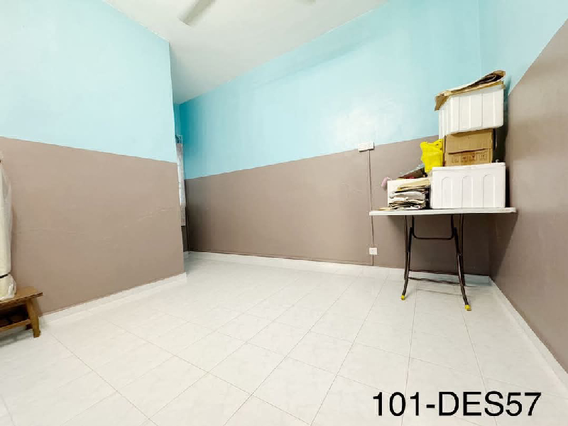 Y215. Klang Bayu perdana below value 20x75 double storey Extend up down !! - photo 4