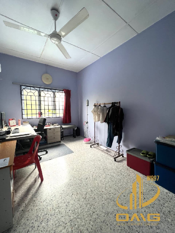 Taman Bayu Perdana Klang2 Storey House For SalesSqft 20x754 Bedrooms 3 BathroonsFreeholdKitchen Exte - photo 6