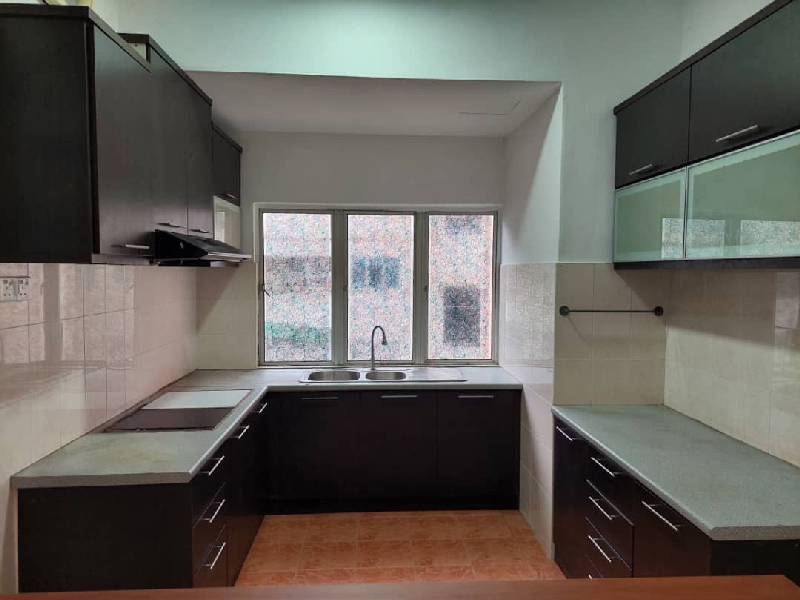 D Puncak Suasana Condominium Bandar Tun Hussein Onn Cheras