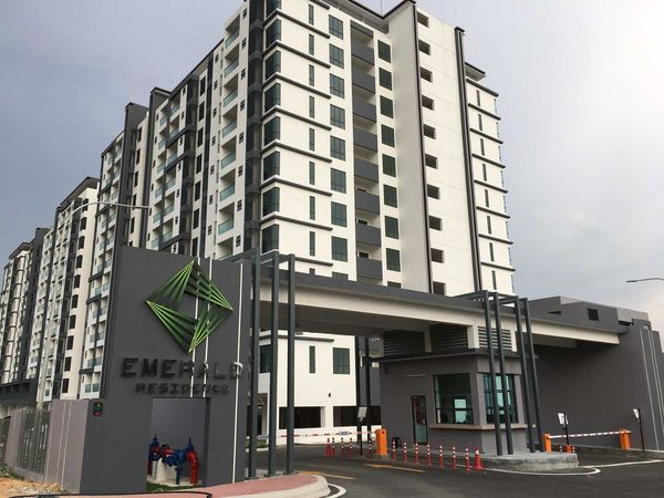 Emerald Residences ...