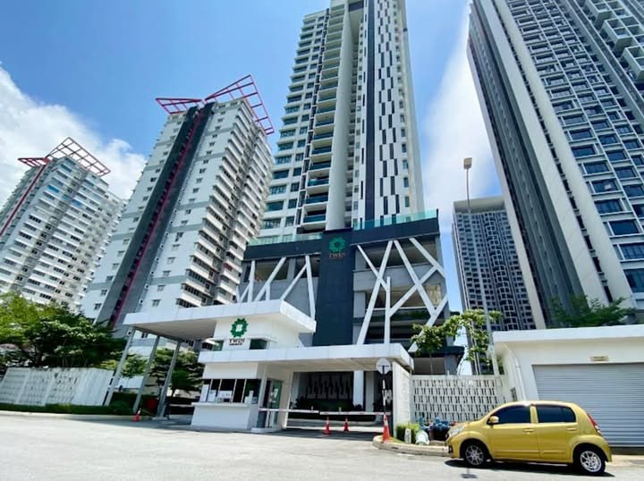 Twinz Residences ...