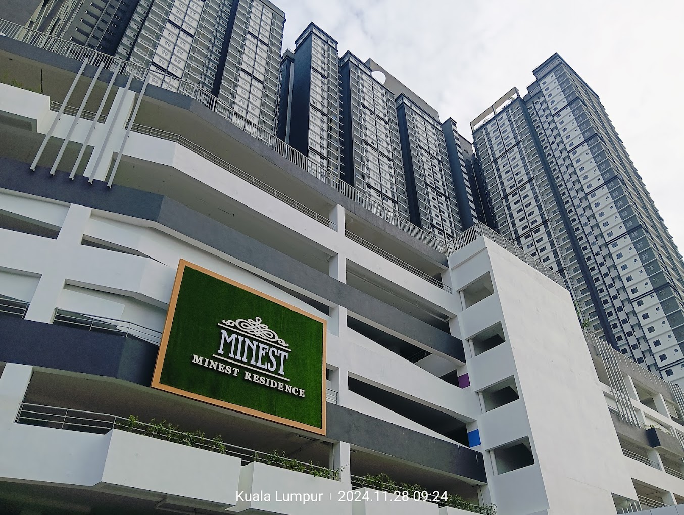 Minest Residence