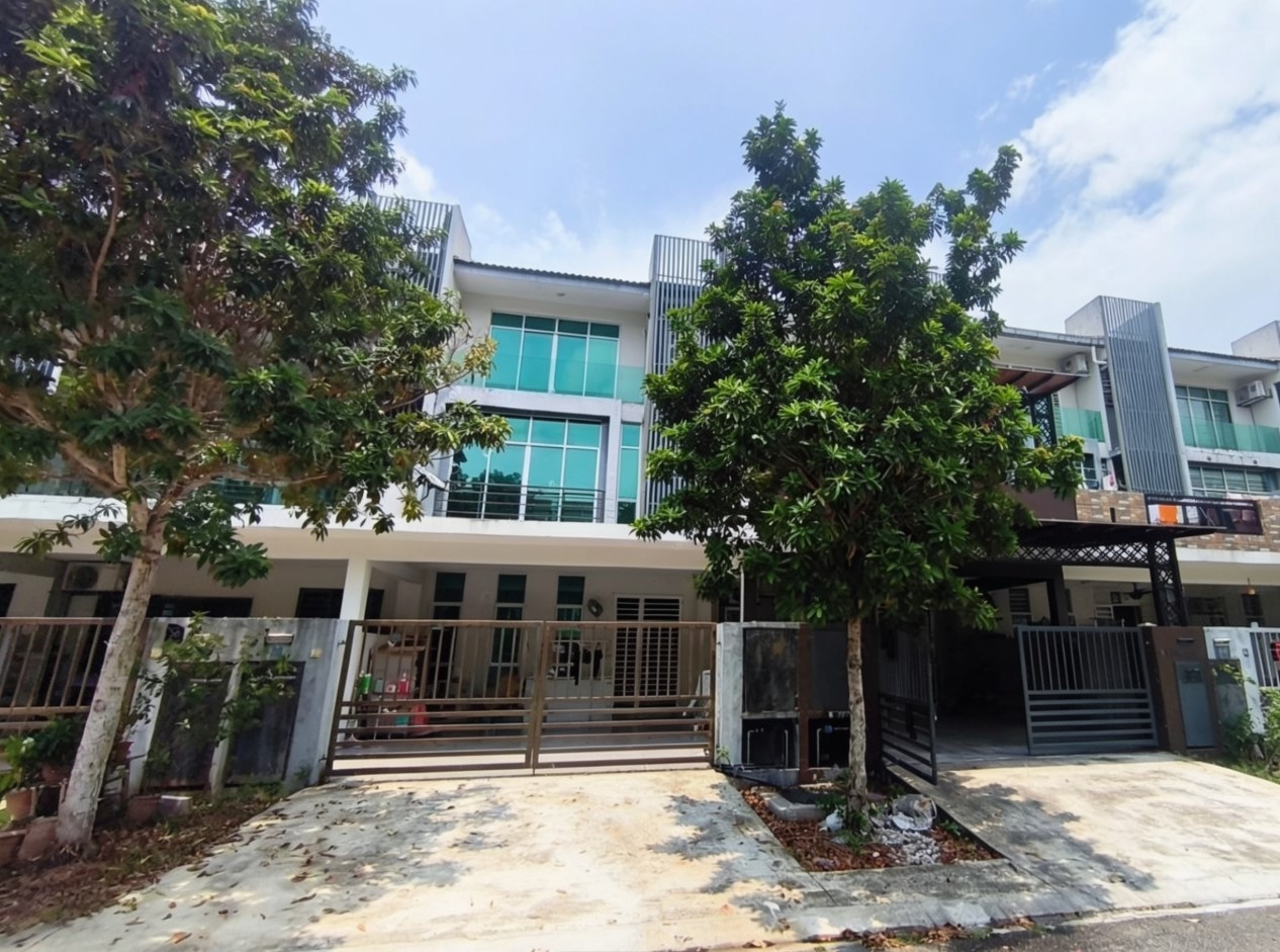 Bangi Avenue