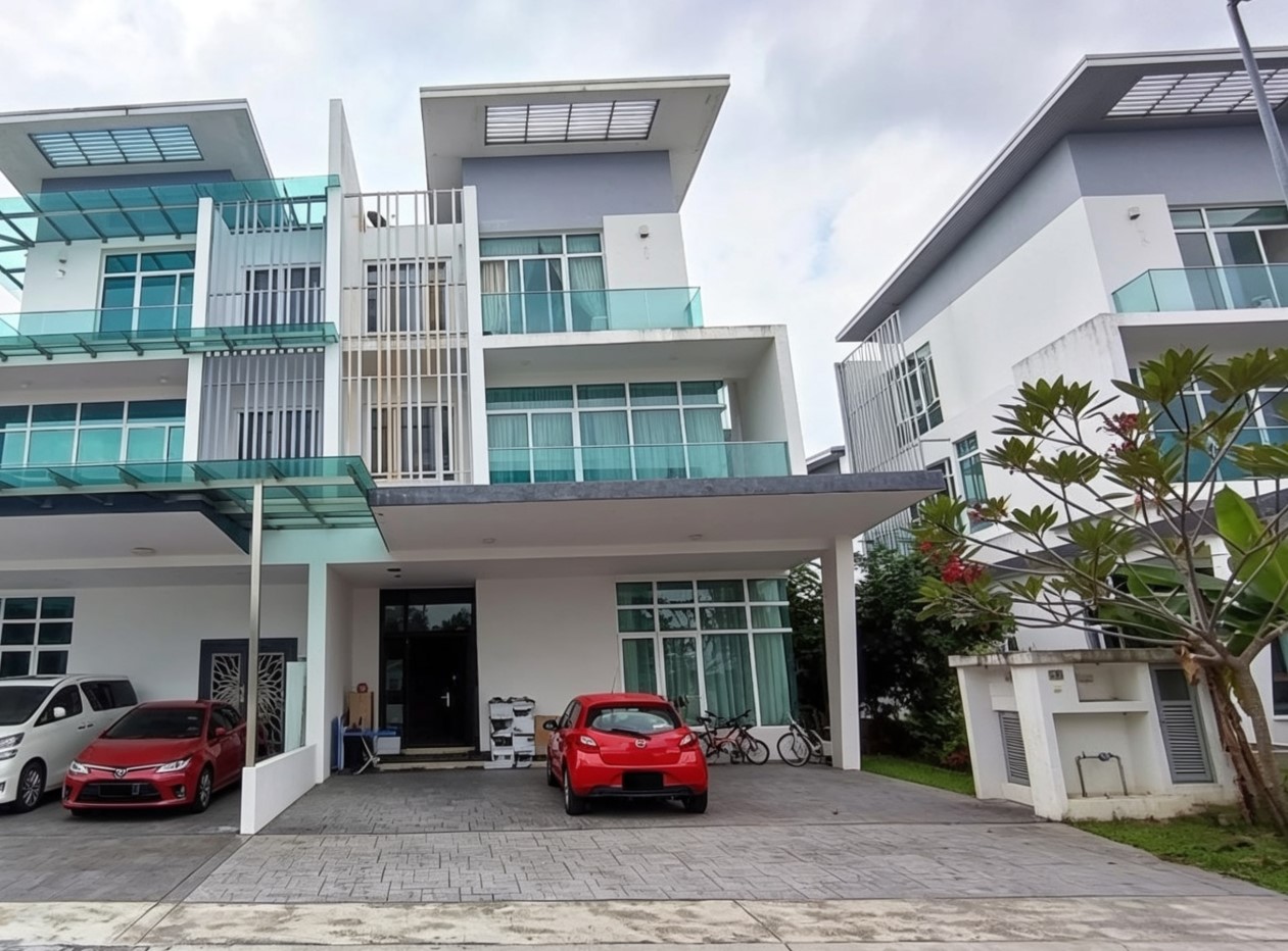 Clover Garden Residence
