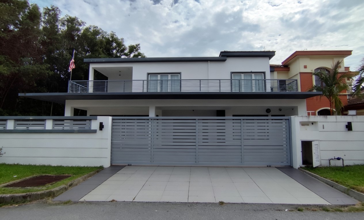Lestari Mansions
