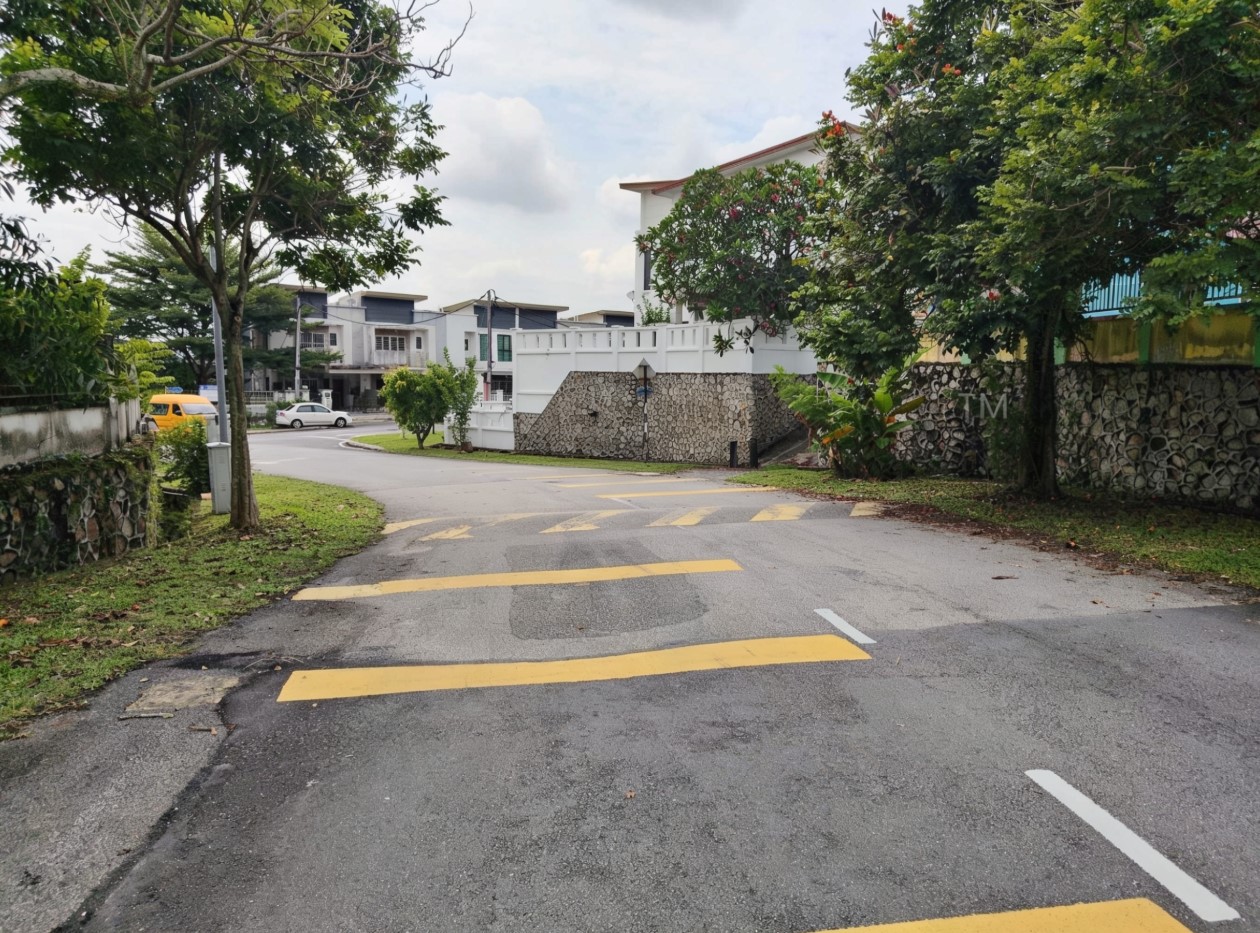 Bukit Saujana - photo 4