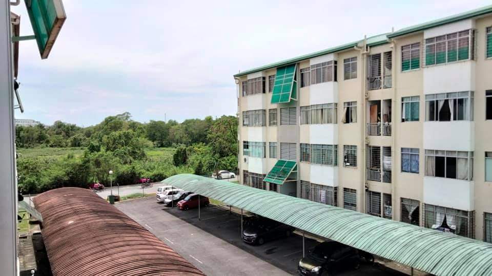 University Apartment 1 Menggatal Fully Furnished - photo 1