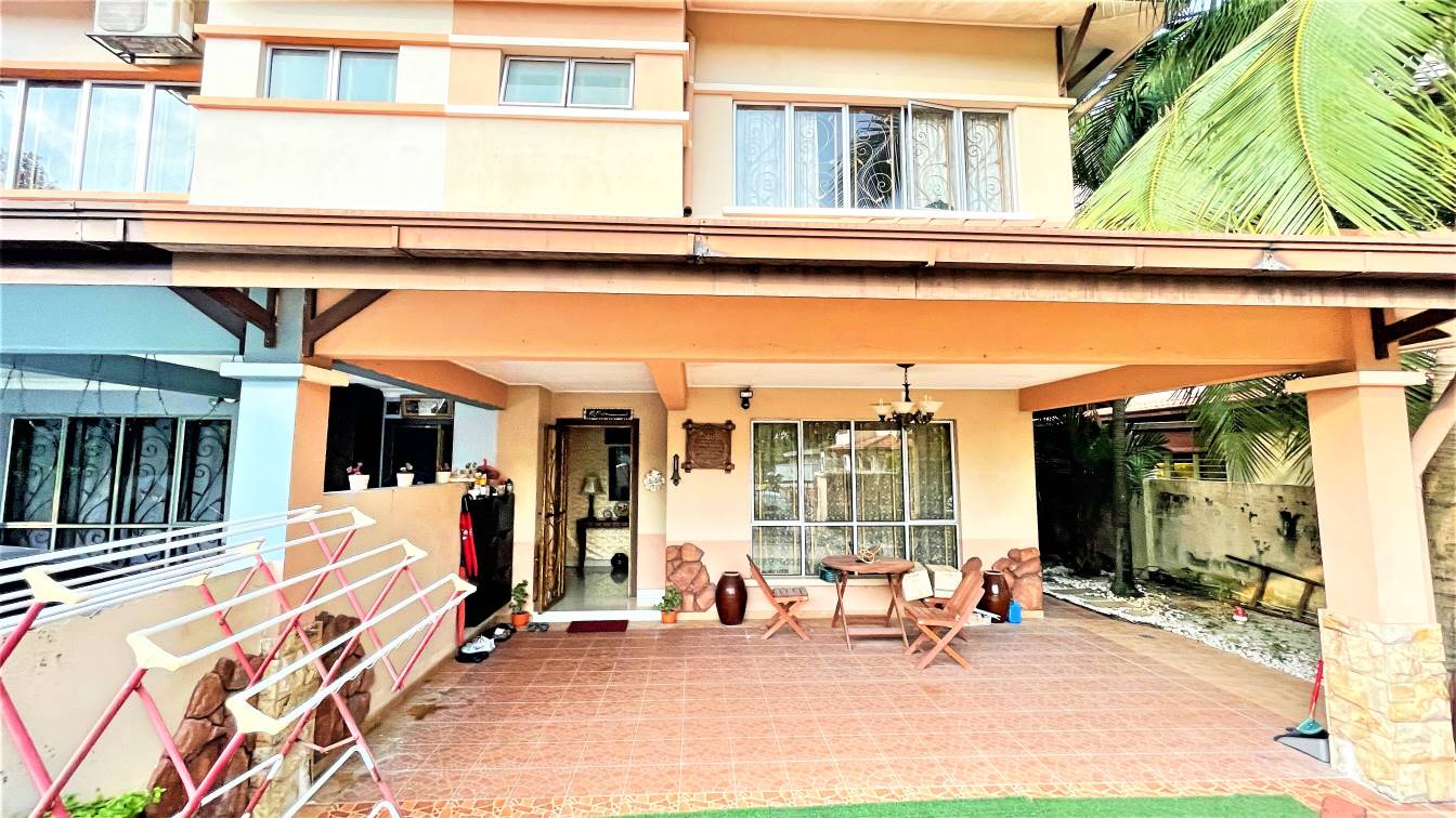 2 half Storey Semi D Cluster at Jln Pandan Prima 4
