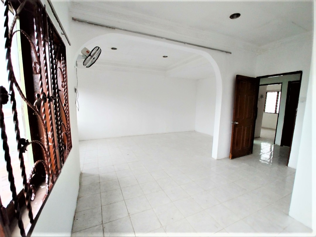 Renovated Freehold 2 Stry Taman Alam Nyata Sek 36 - photo 6