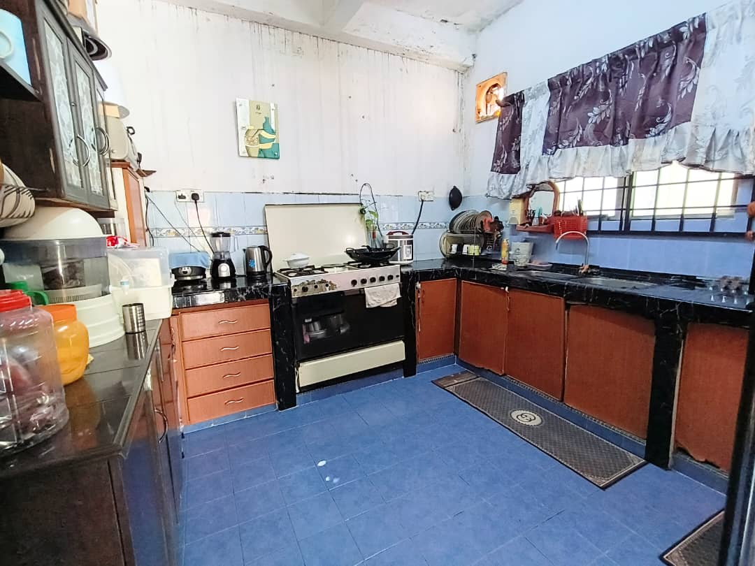 CORNER LOT Double Storey Terrace - photo 3