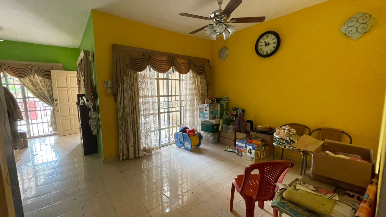 BELOW MARKET VALUE Double Storey Terrace - photo 2