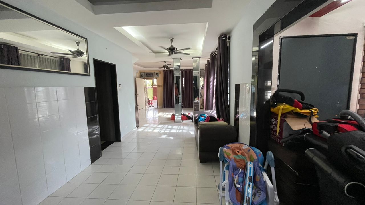 END LOT Double Storey Terrace Bandar Enstek - photo 3