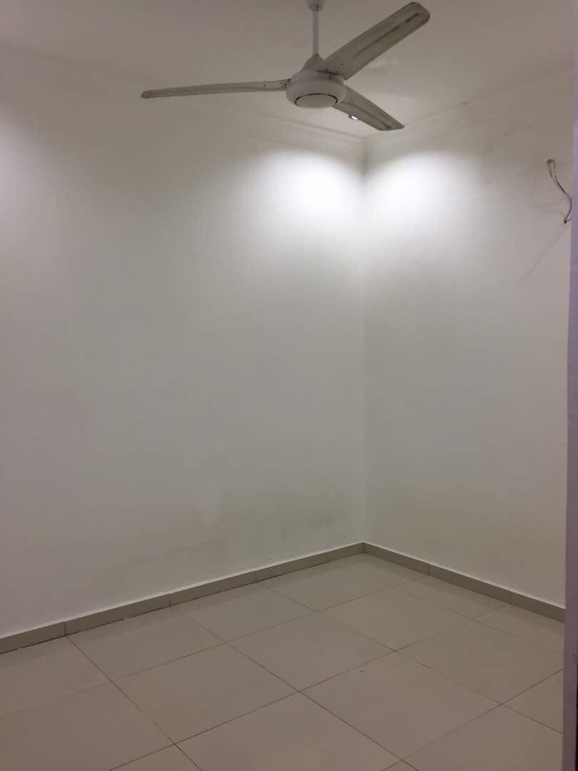 Single Storey Terrace Bandar Kinrara House For Sal - photo 4