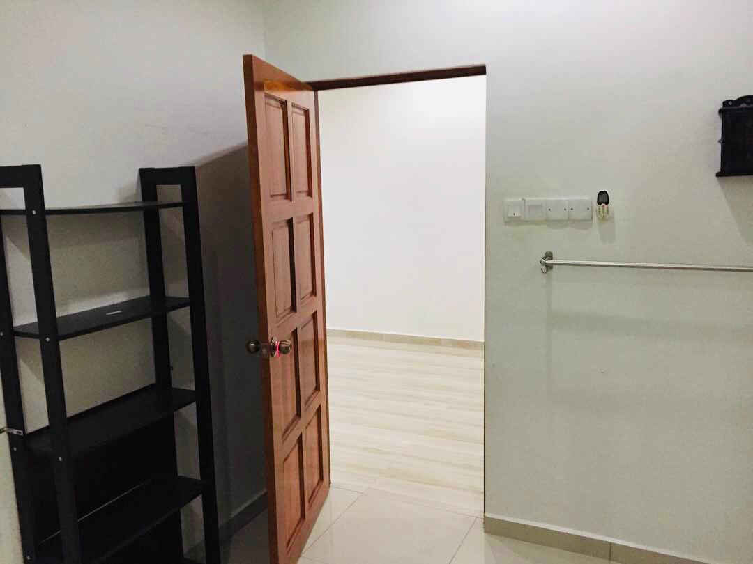 Single Storey Terrace Bandar Kinrara House For Sal - photo 9