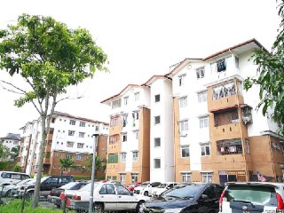 Apartment Seri Mawar, Bandar Seri Putra, Bangi - photo 1