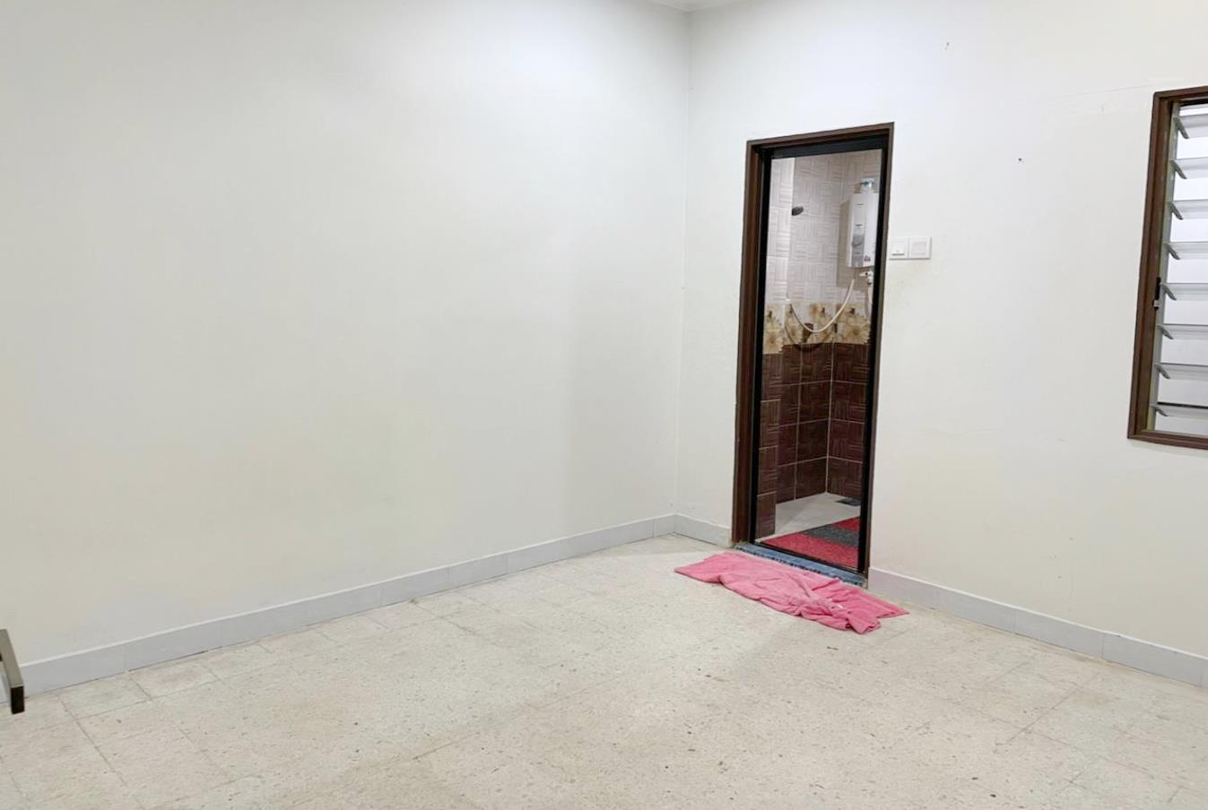 Single Sty Terrace House Taman Kajang Utama Kajang - photo 4