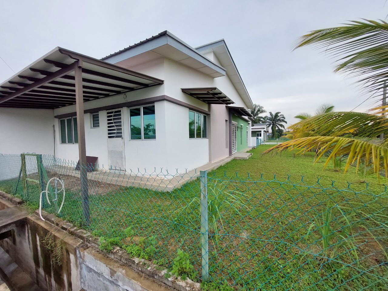 Single Storey Taman Salak Kasturi