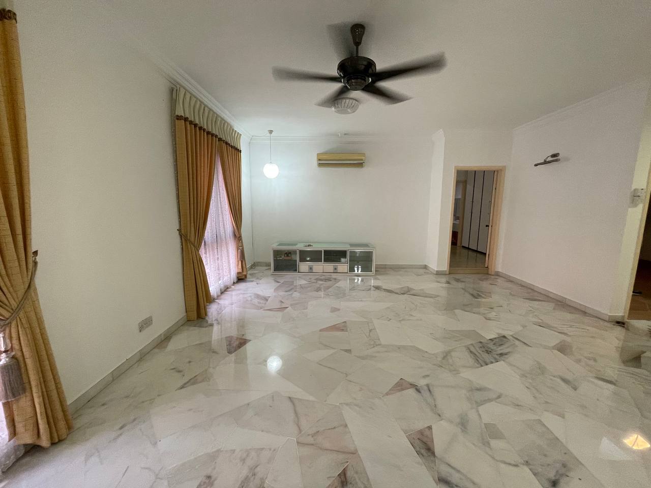Gita Bayu Villa, Serdang - photo 3