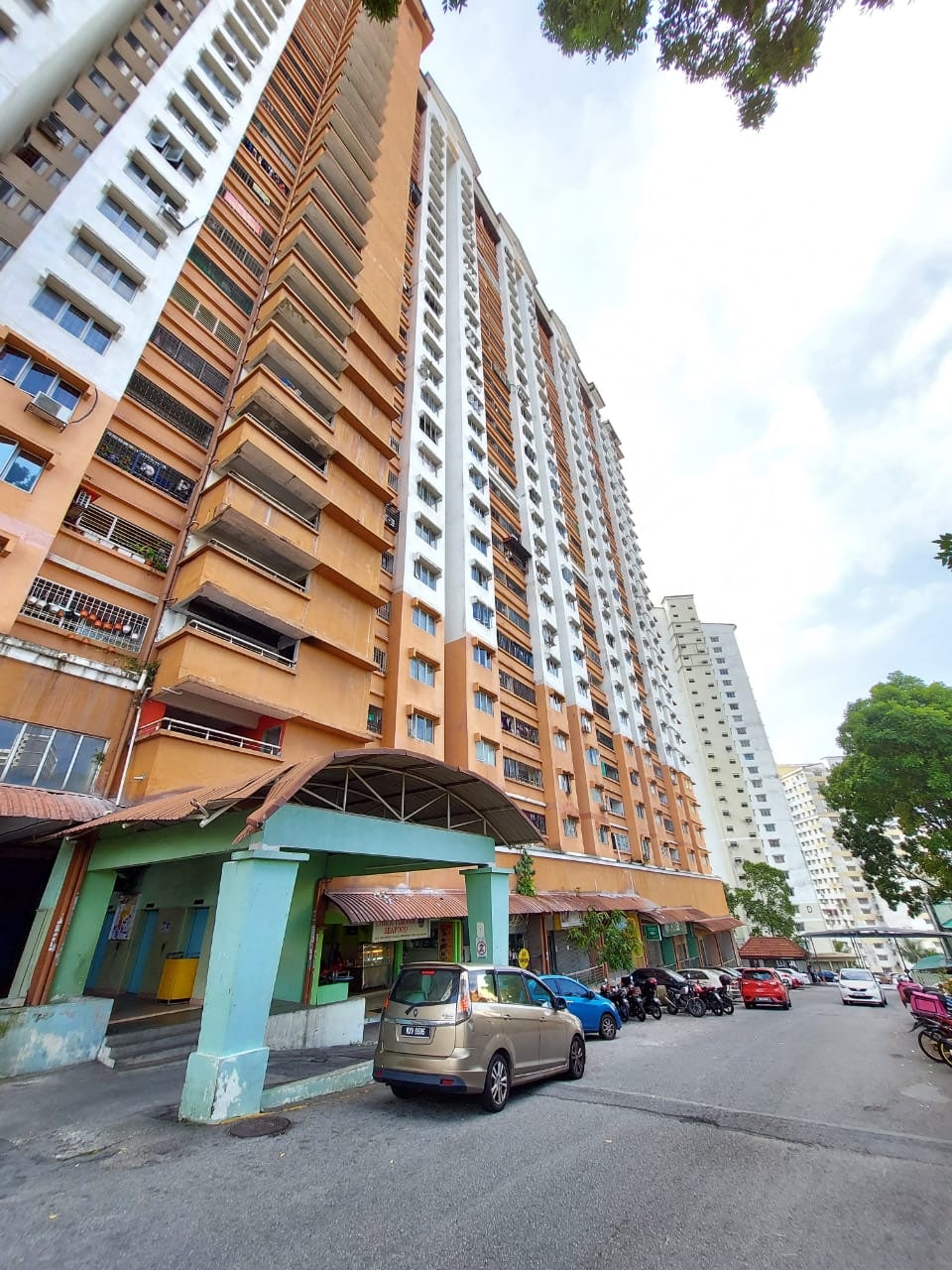 Apartment Flora Damansara, Damansara Perdana - photo 1