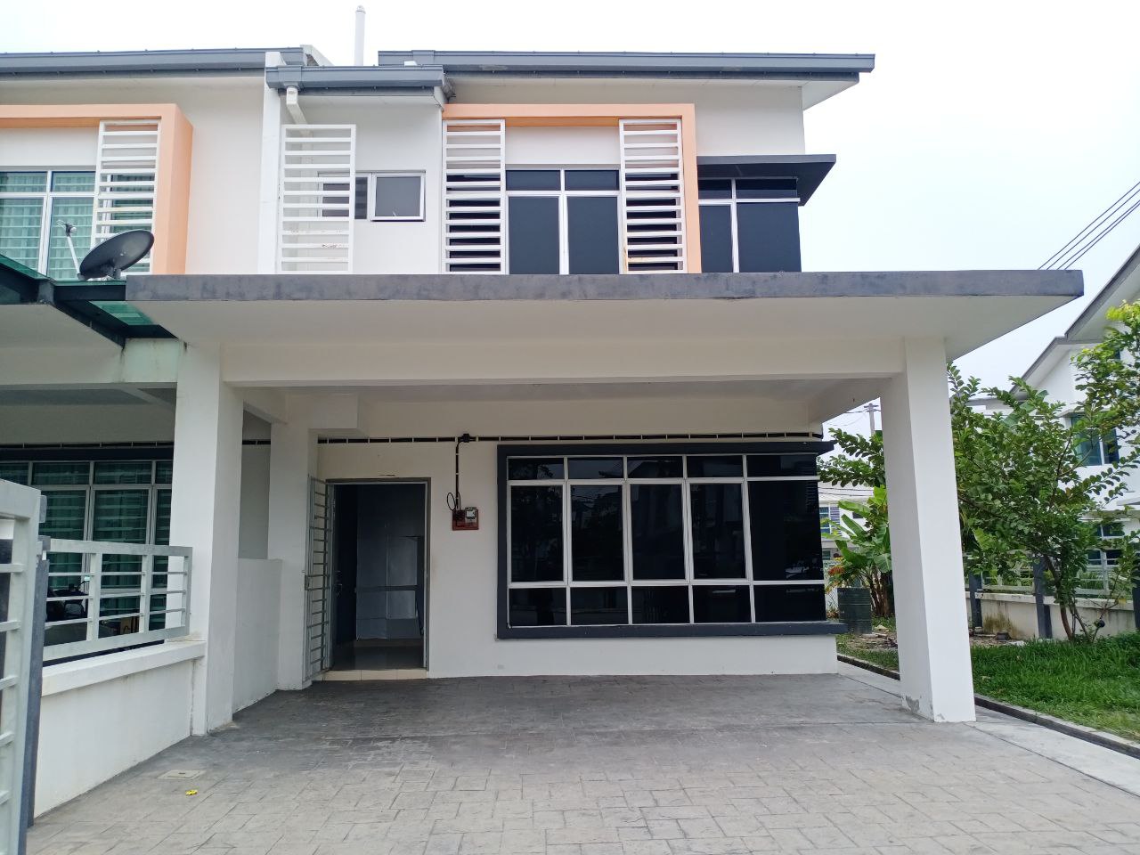 End Lot with Land, Pines Bandar Hillpark