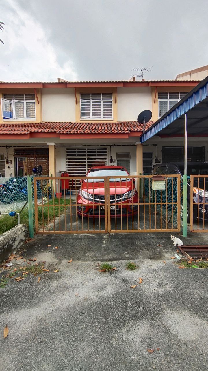 Double Storey Terrace Salak Tinggi