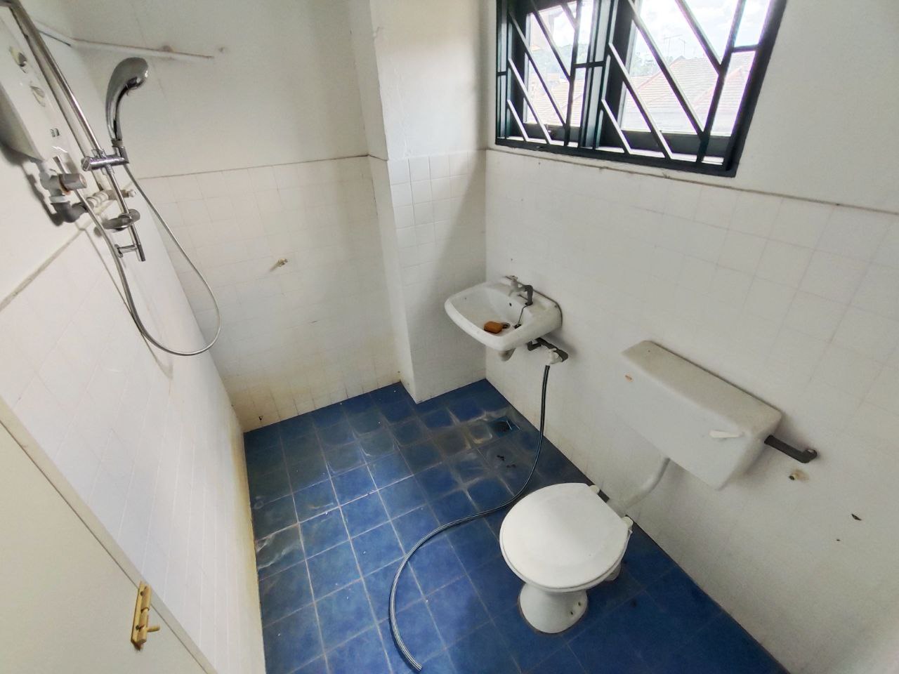 Double Storey Terrace Taman Kajang Ria, Kajang - photo 8