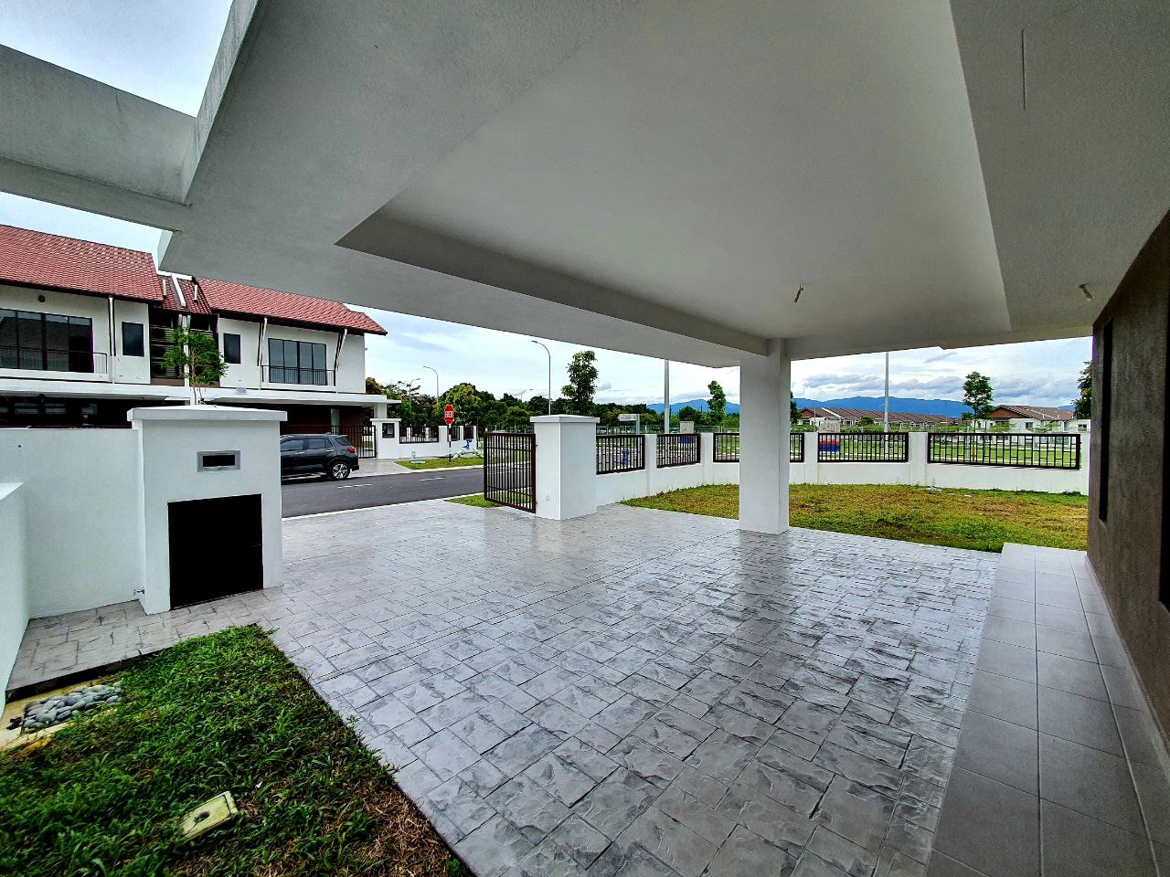 Corner Lot 2 Storey Superlink House Serene Heights - photo 3