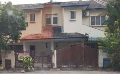 Double Storey Terrace House USJ 6, USJ